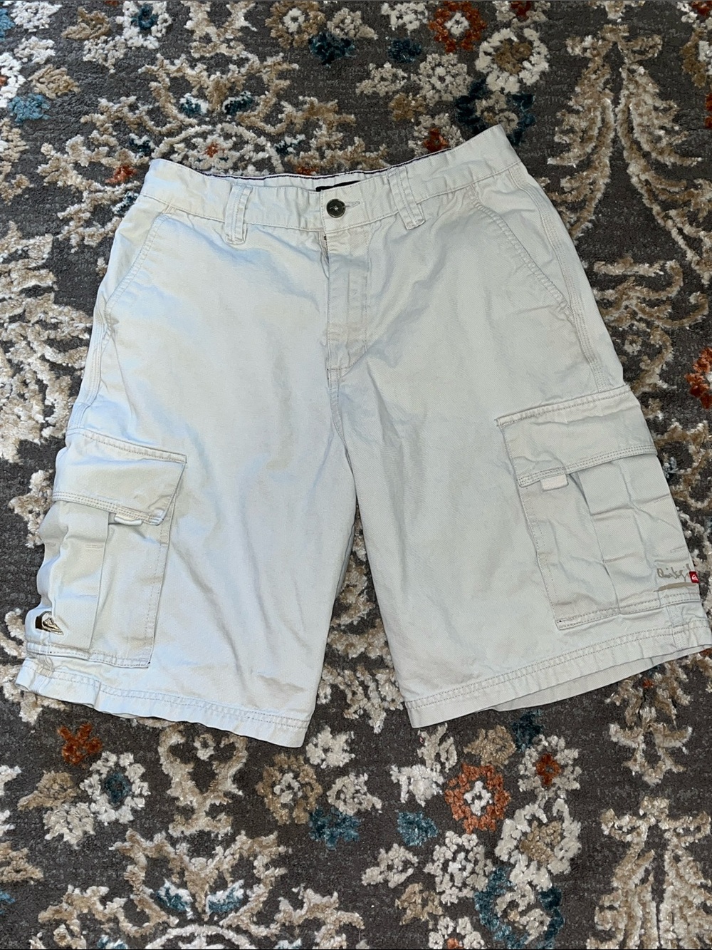 Quick Silver Khaki Cargo shorts Mens size 30